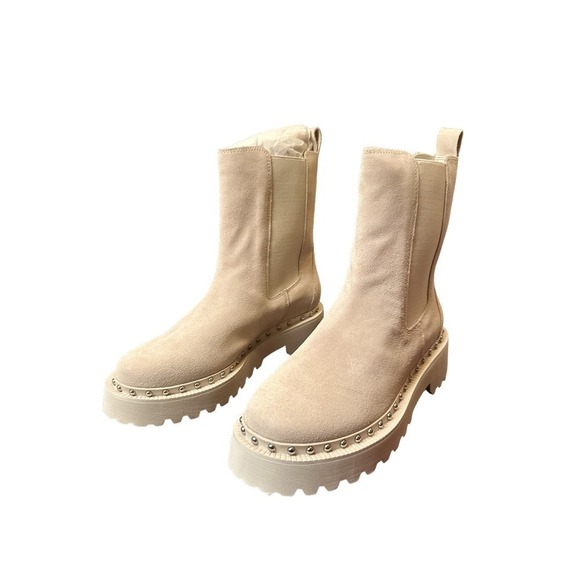 Vince Camuto Women's Meendey Chelsea Pull On Bootie Boot Size 9M Milky White NIB - Picture 2 of 8